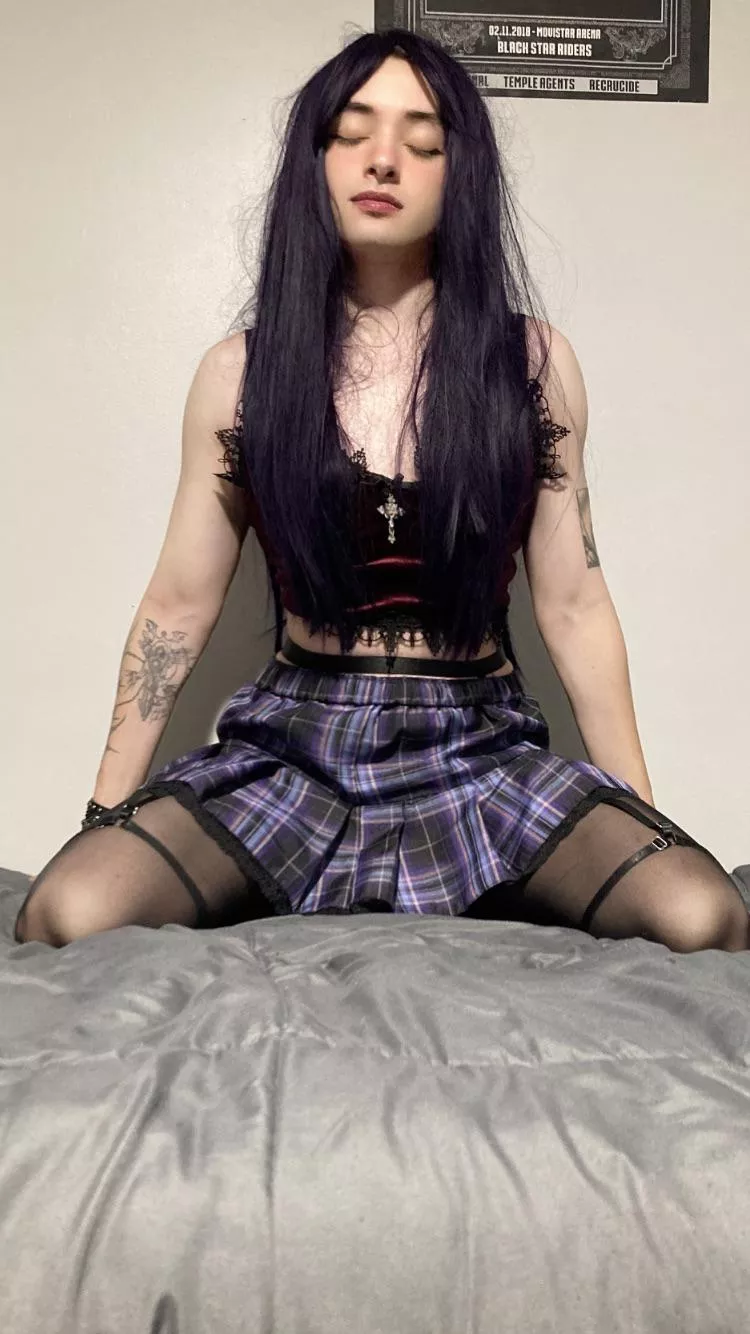 I really love this outfit🖤💜