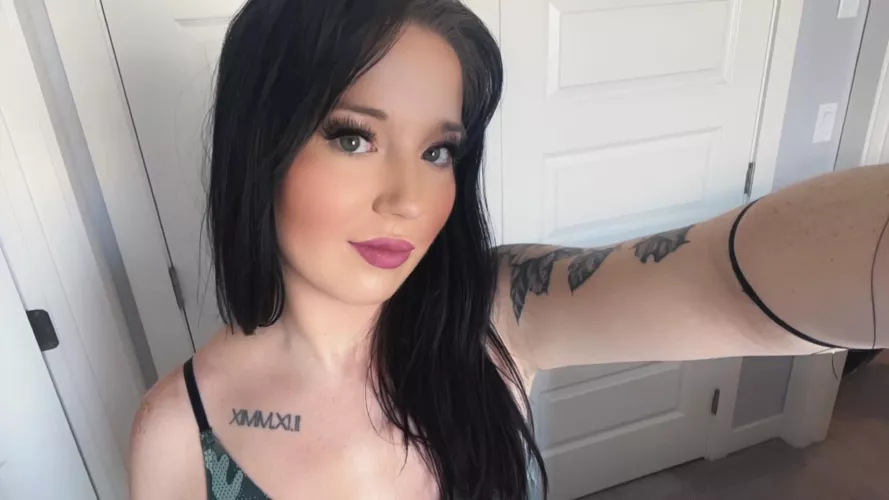 If you don't shake your ass to metal, what are you doing?