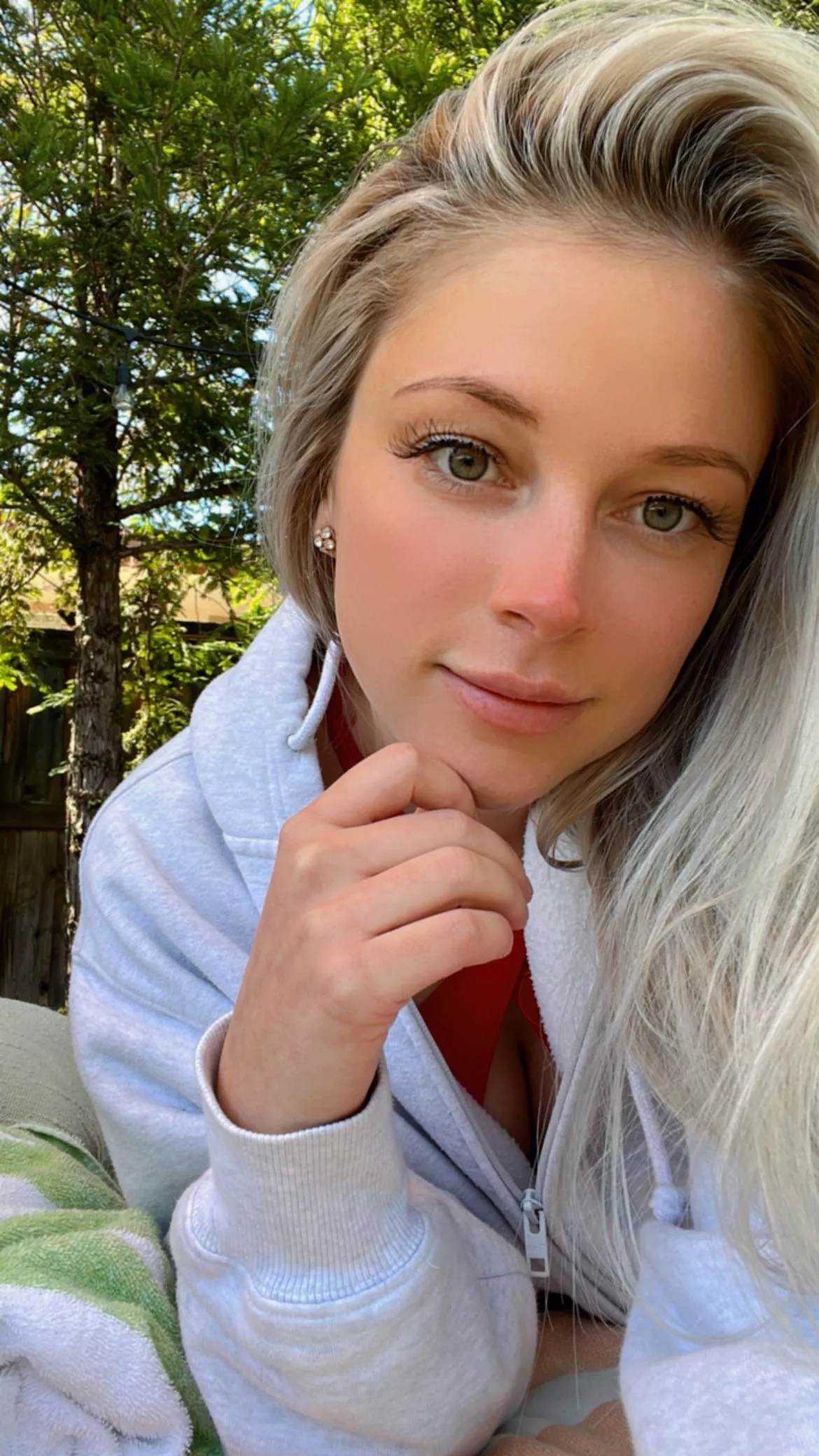 Imagine these soft hands wrapped around you 