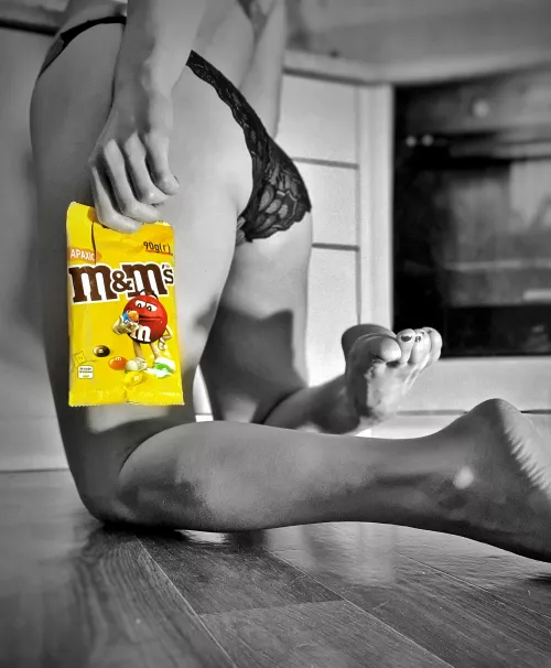 In case you love details... and candies)