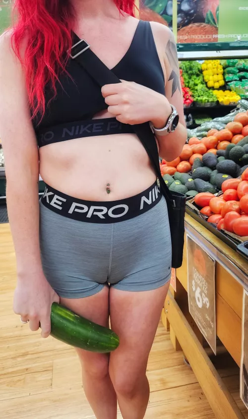 Just me and my toe...doing some shopping 