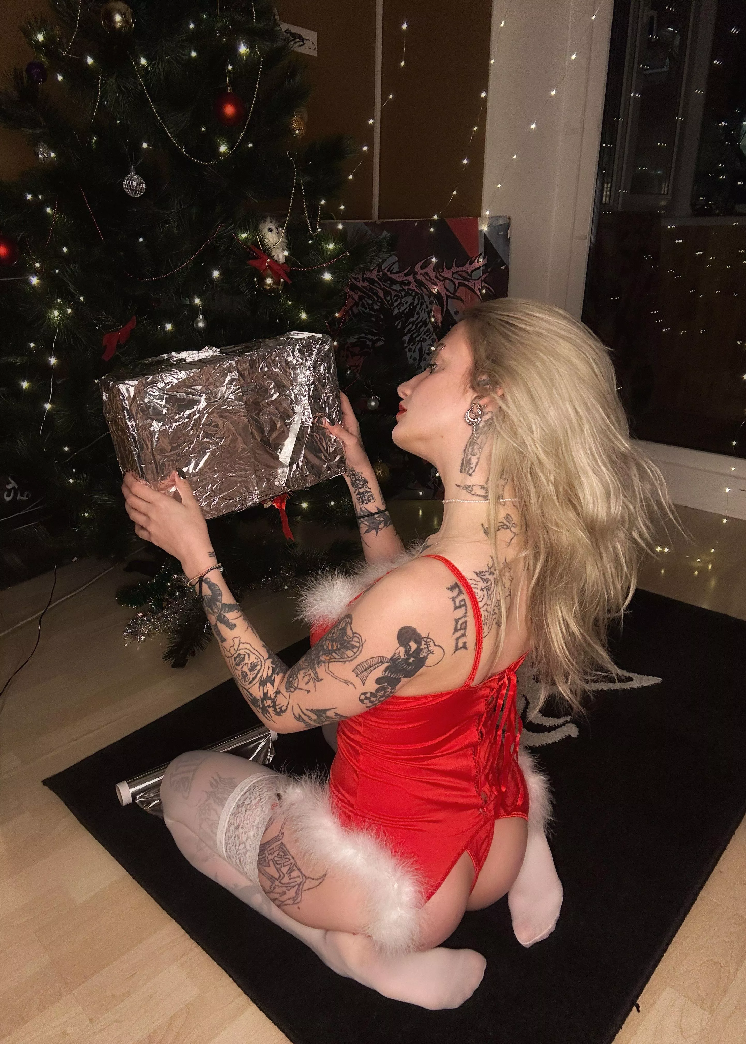 Let's explore each other's bodies and have some boob play