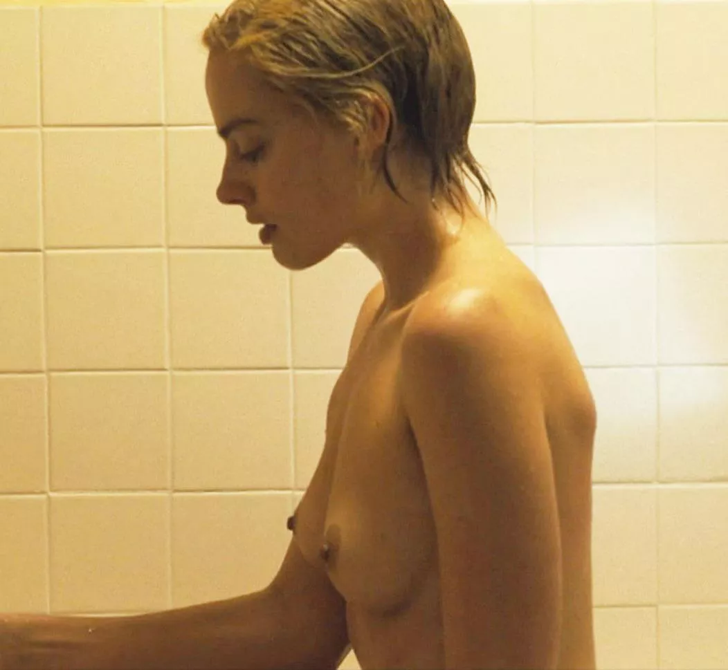 Margot Robbie in Dreamland (2019)