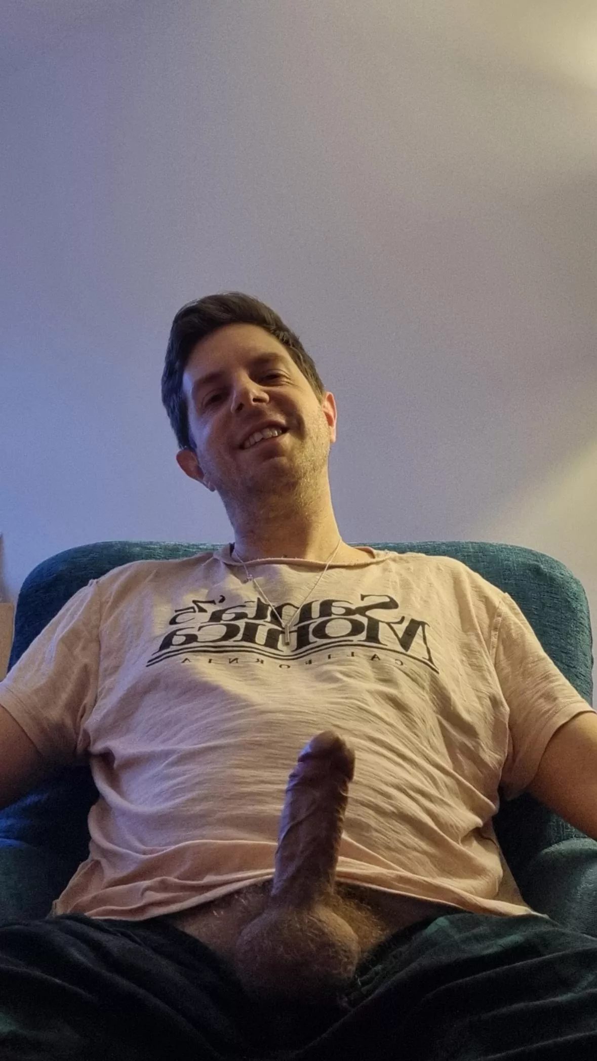 [35] year old Daddy feels self conscious about his body