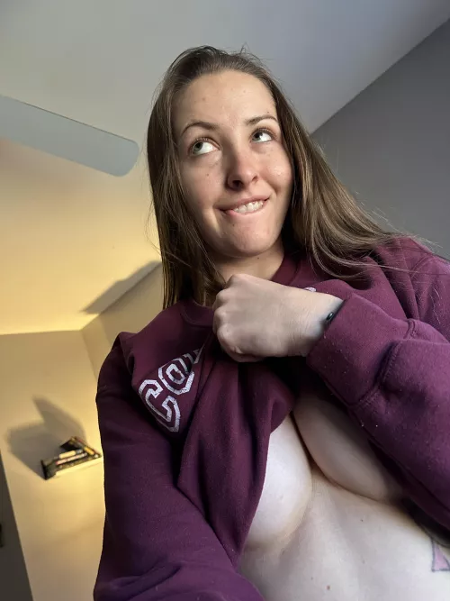 brunettes are always down to have fun