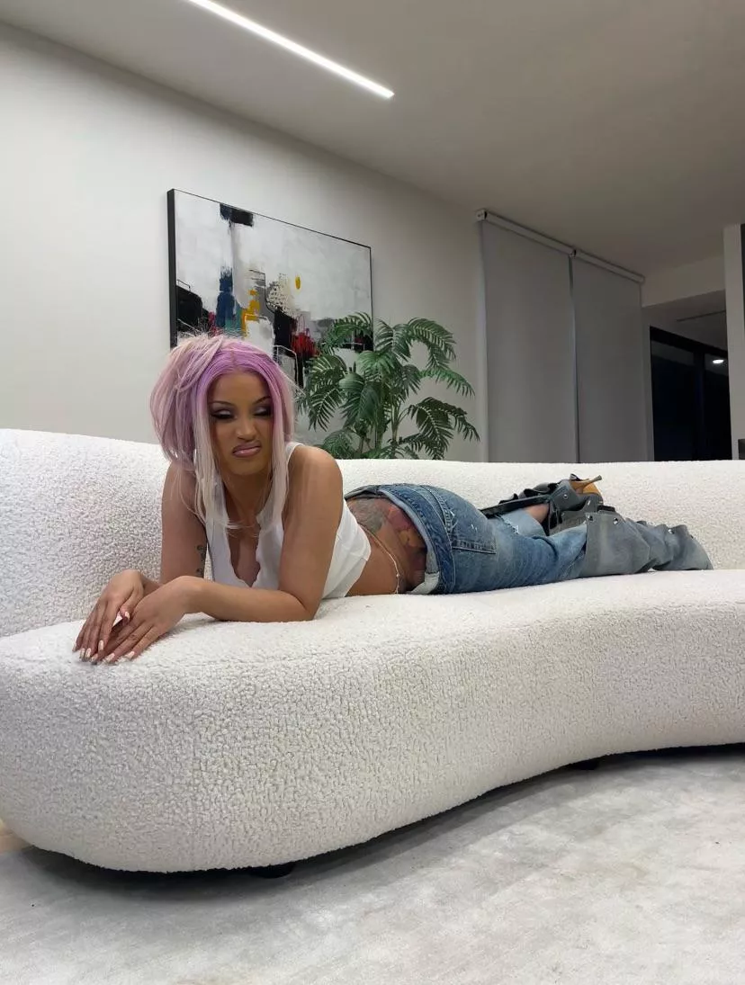 Cardi B smells a hater via twitter