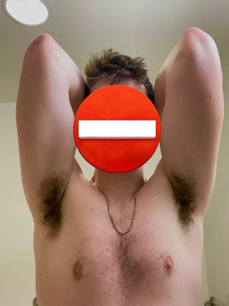 Come run your fingers through my pit hair 💦