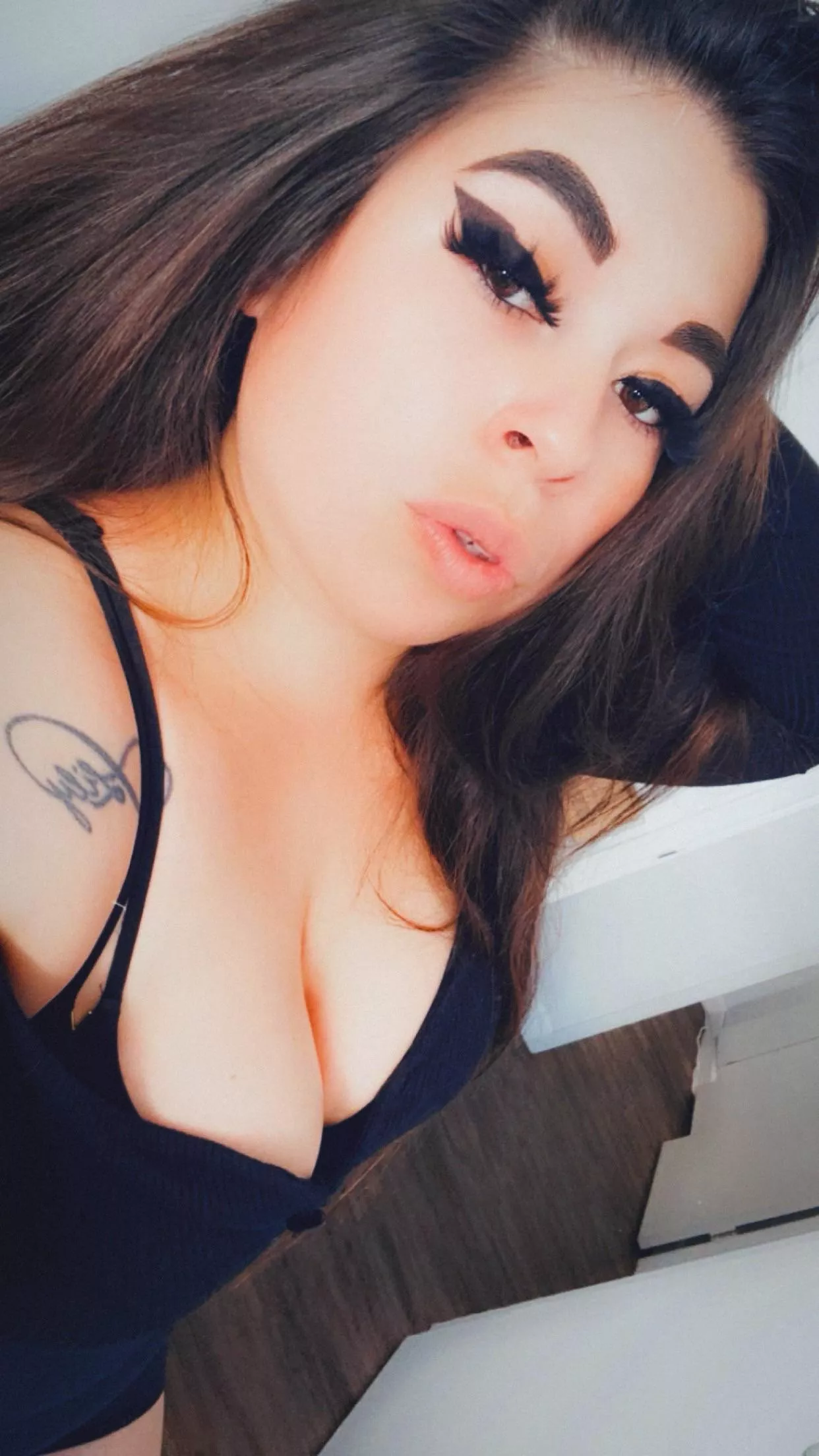 Hi bored @ home 👋🏼