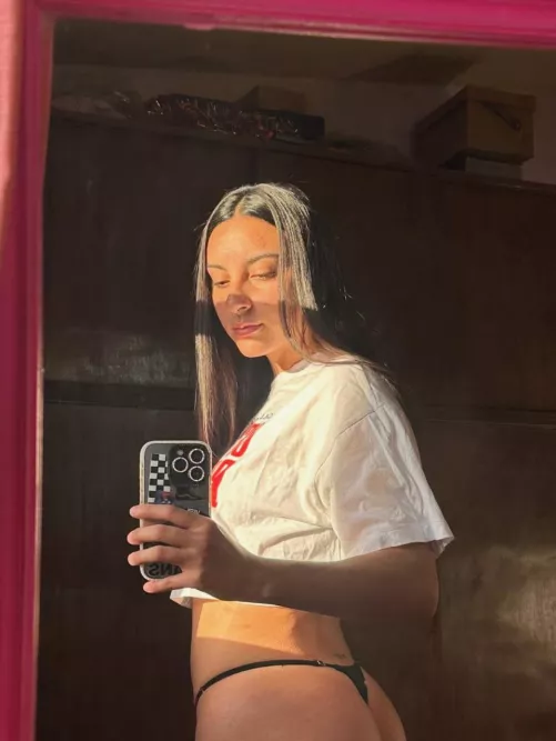  Imagine clapping my ass raw 