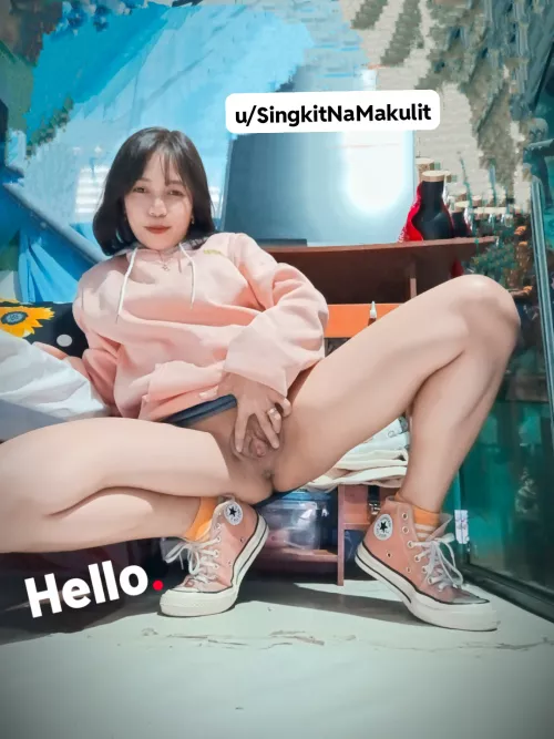 Just doing spider gwen pose here 😘🥰