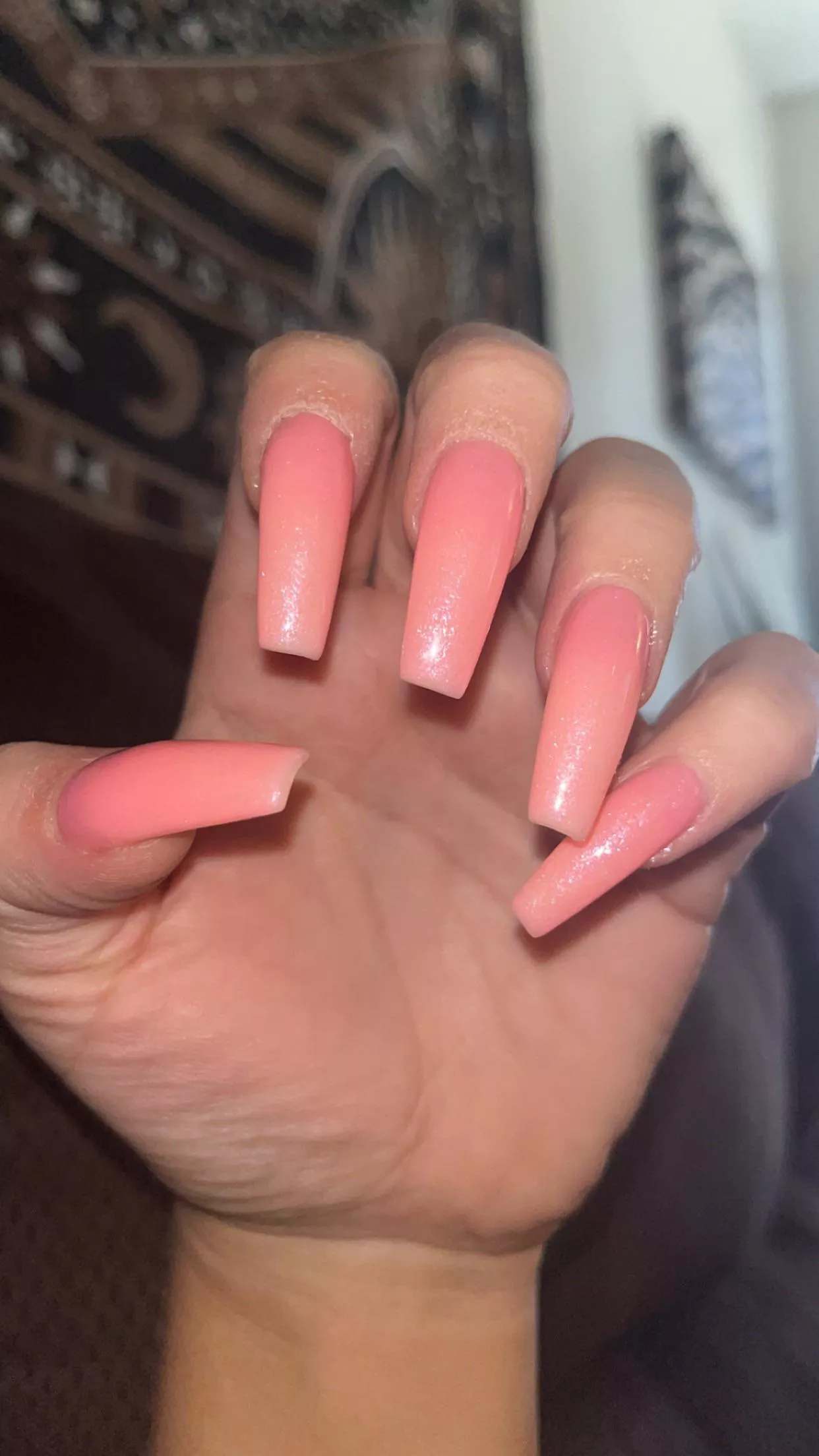 Long pink claws