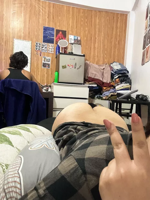 My friend came over to connect with wife but he doesn’t know i’m butt naked HAHAHA
