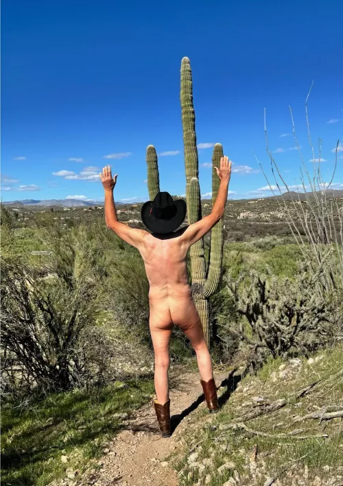 🌵Tree post Tuesday🌵 Grab life by the thorns 😎