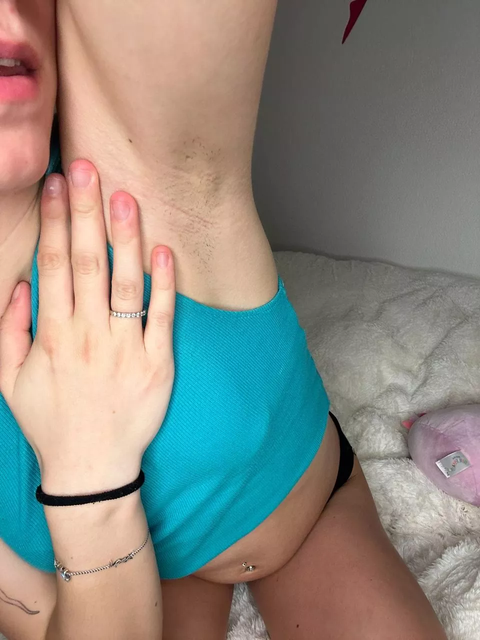 Would you lick my soft 18yo armpits rn?
