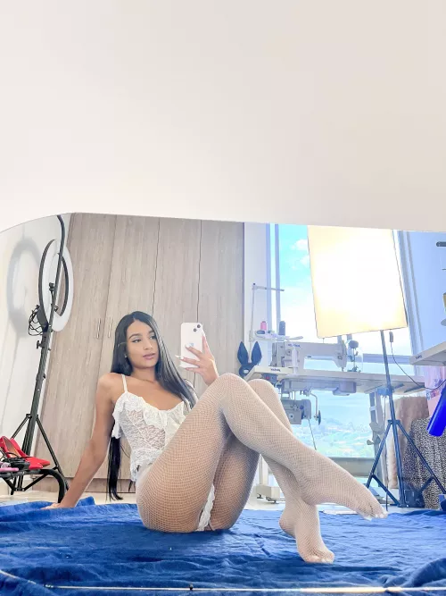 You won't be able to resist an anime girl