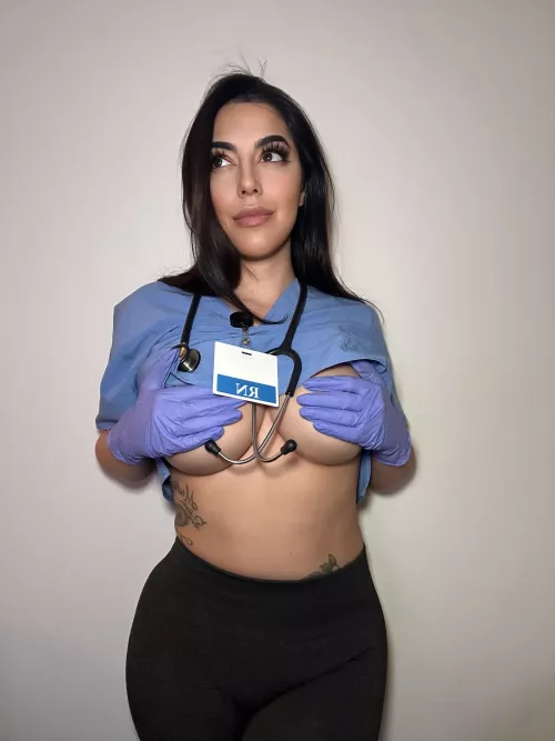 Am I a good nurse or bad nurse for taking nudes at work