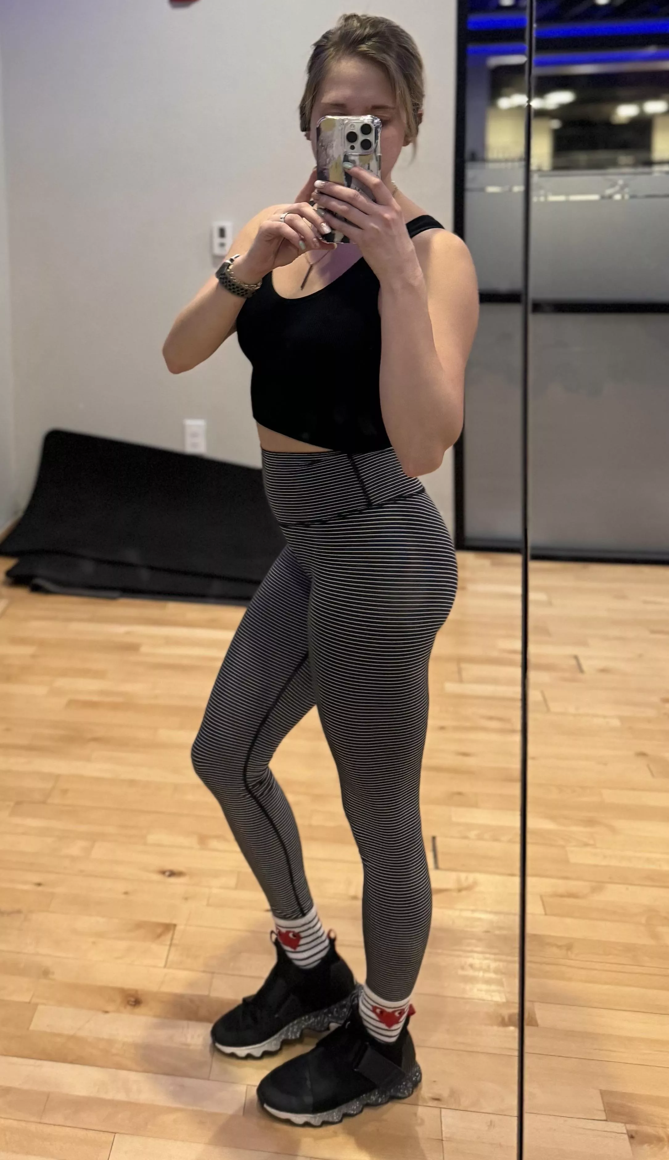 Anyone wanna help me stretch after my workout? 😏💋 (F)