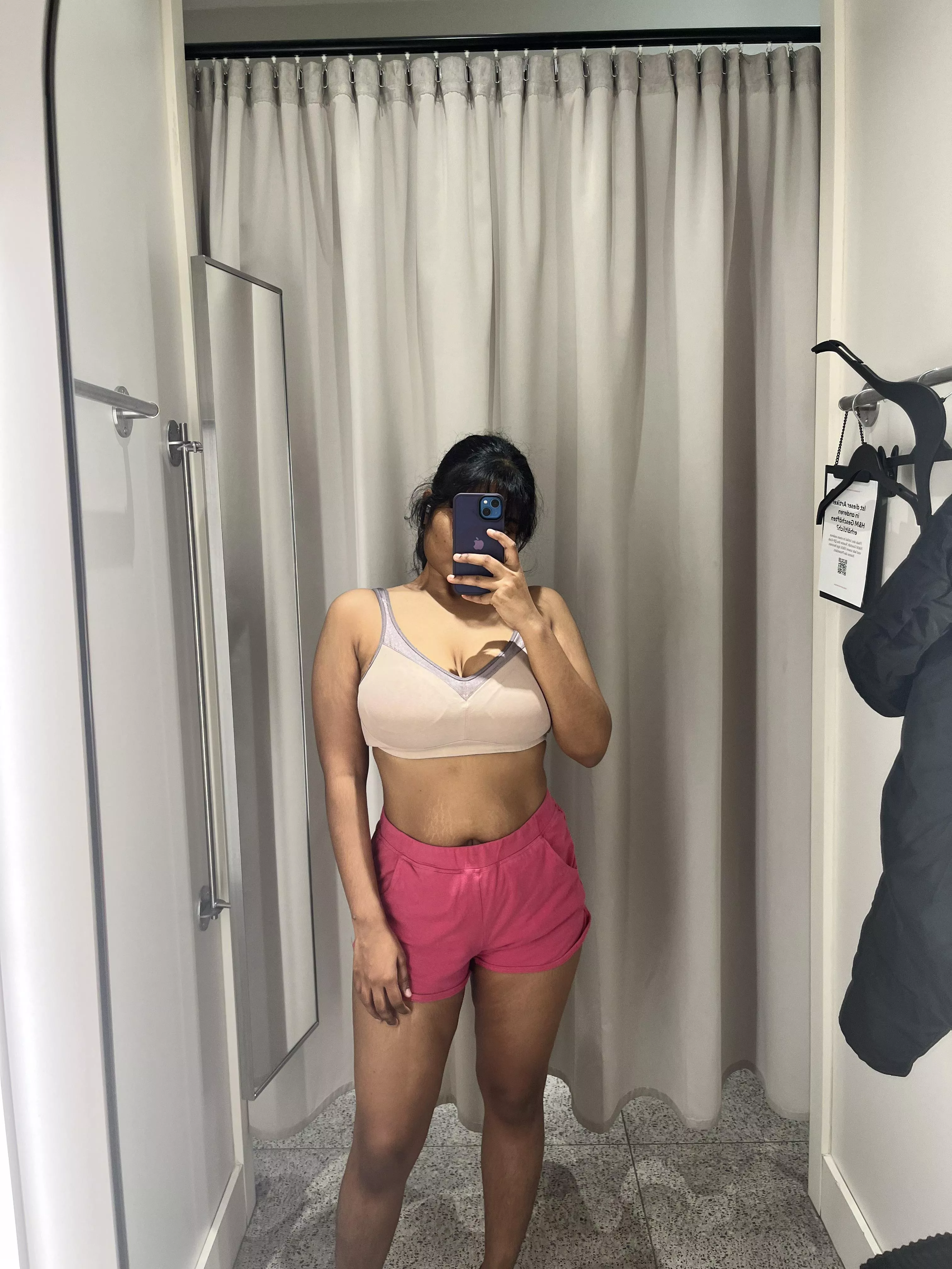 Gotcha buy new clothes [F]
