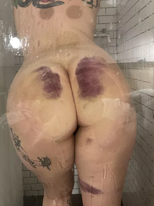 I love when my ass goes purple [F]
