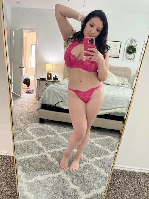 This MILF prefers married men and I’m not sorry about it 