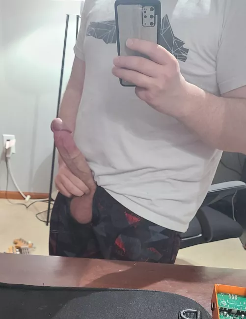 Throat me in the mirror