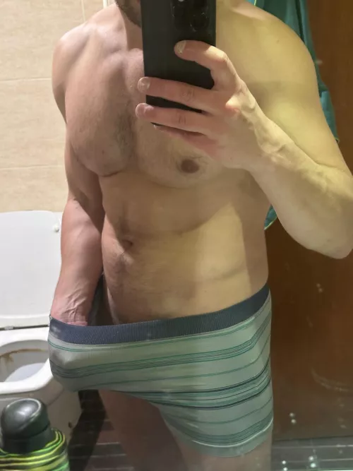 Veiny forearms and muscles 🔥