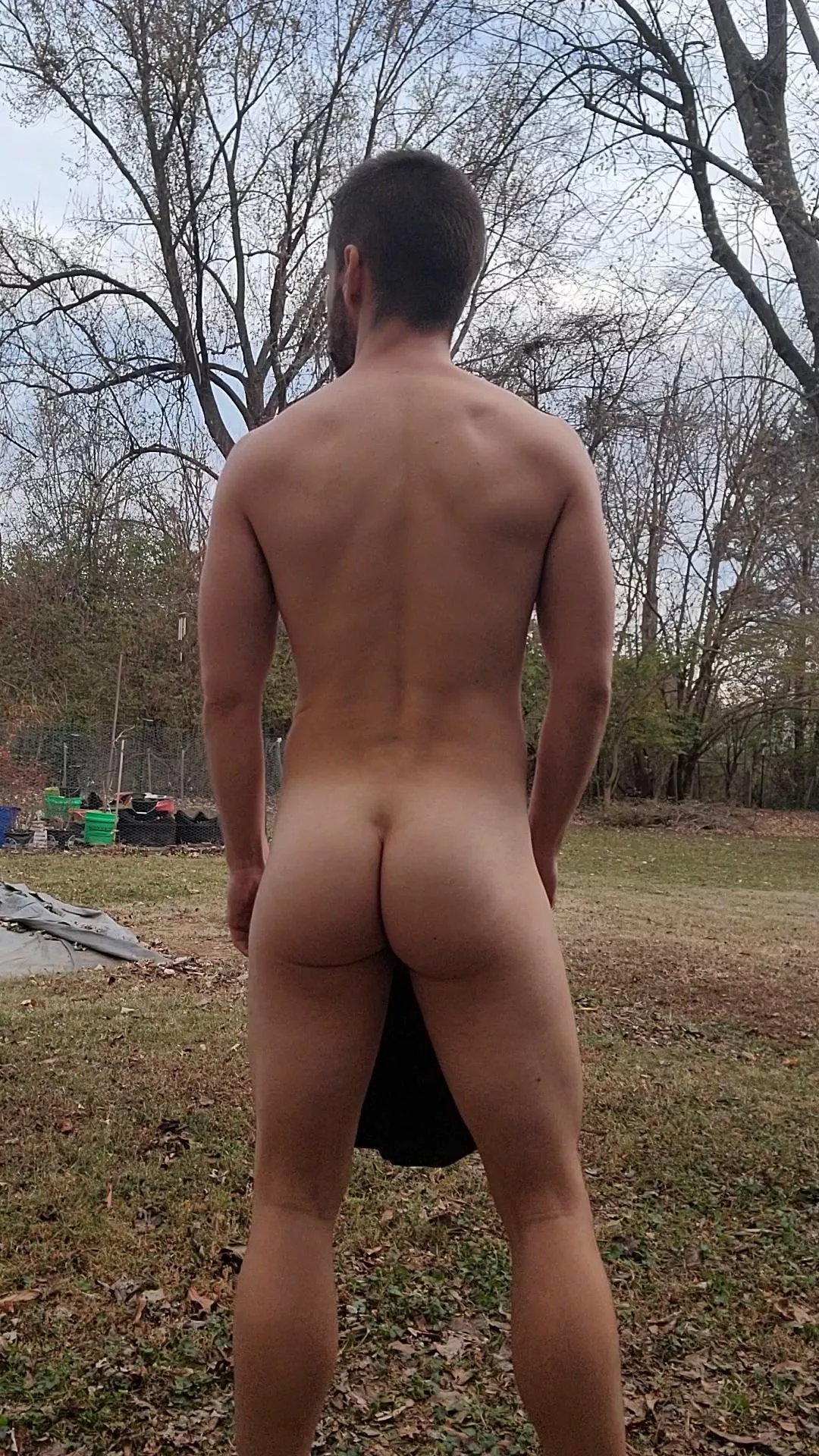 are you a supporter of naked gardening?