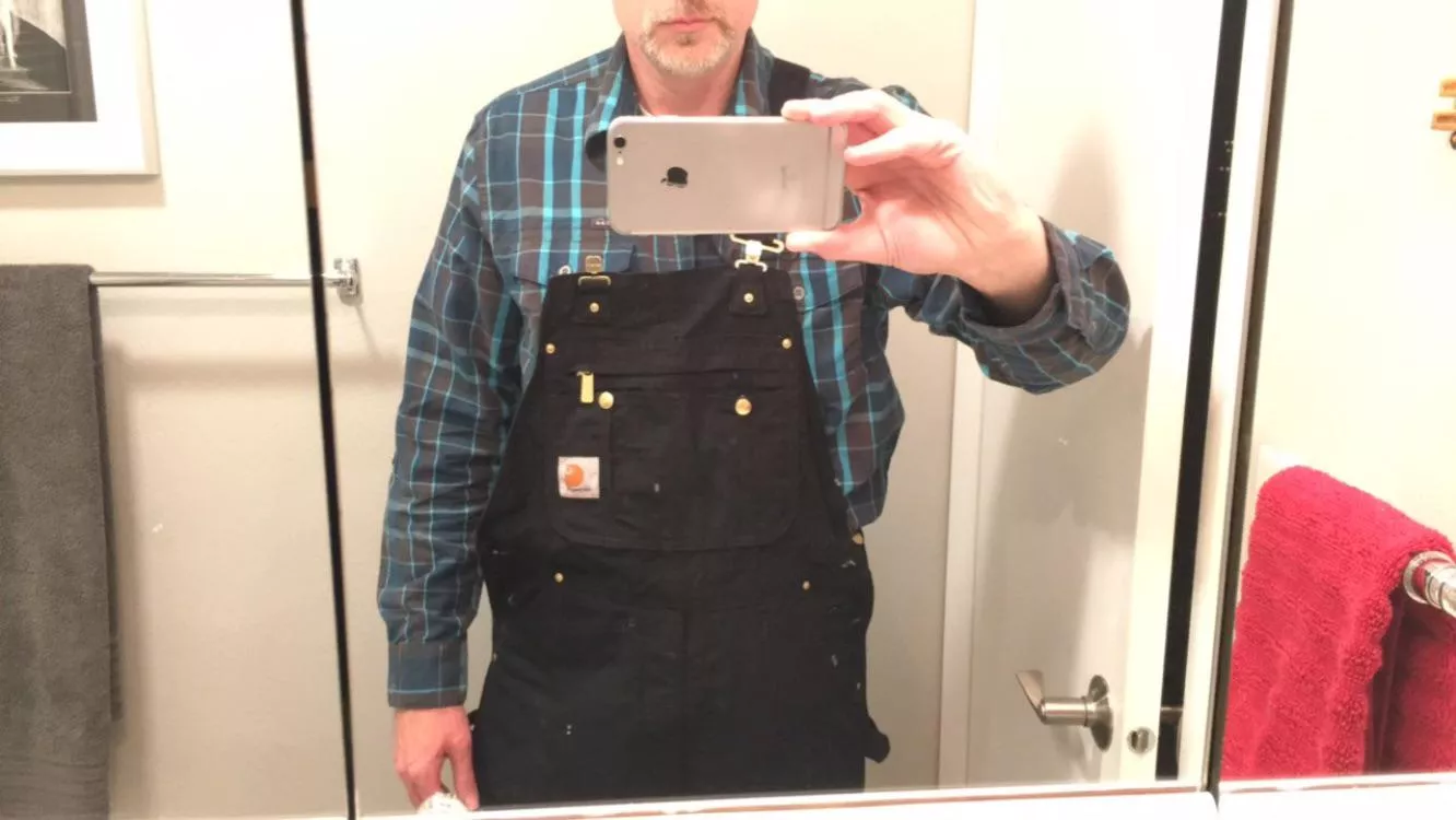 Do women like men that wear Carhartt to work