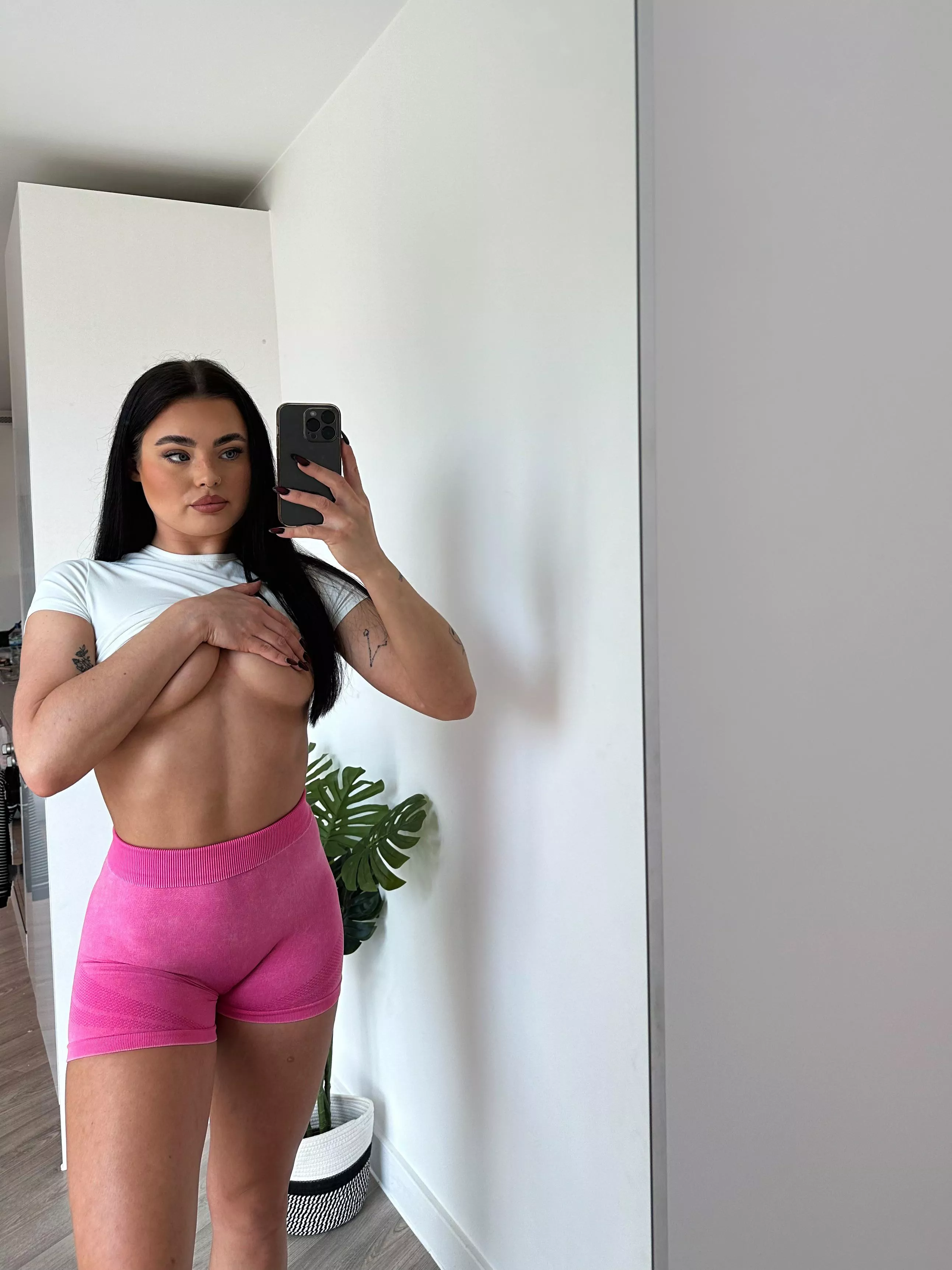 Hand bras with pretty nails are the best kinda bras 