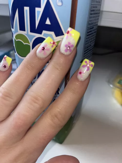 In love with my nails 💅 