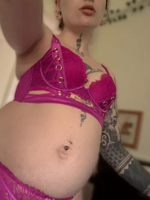 Just showing off my little belly and new lingerie 🥰