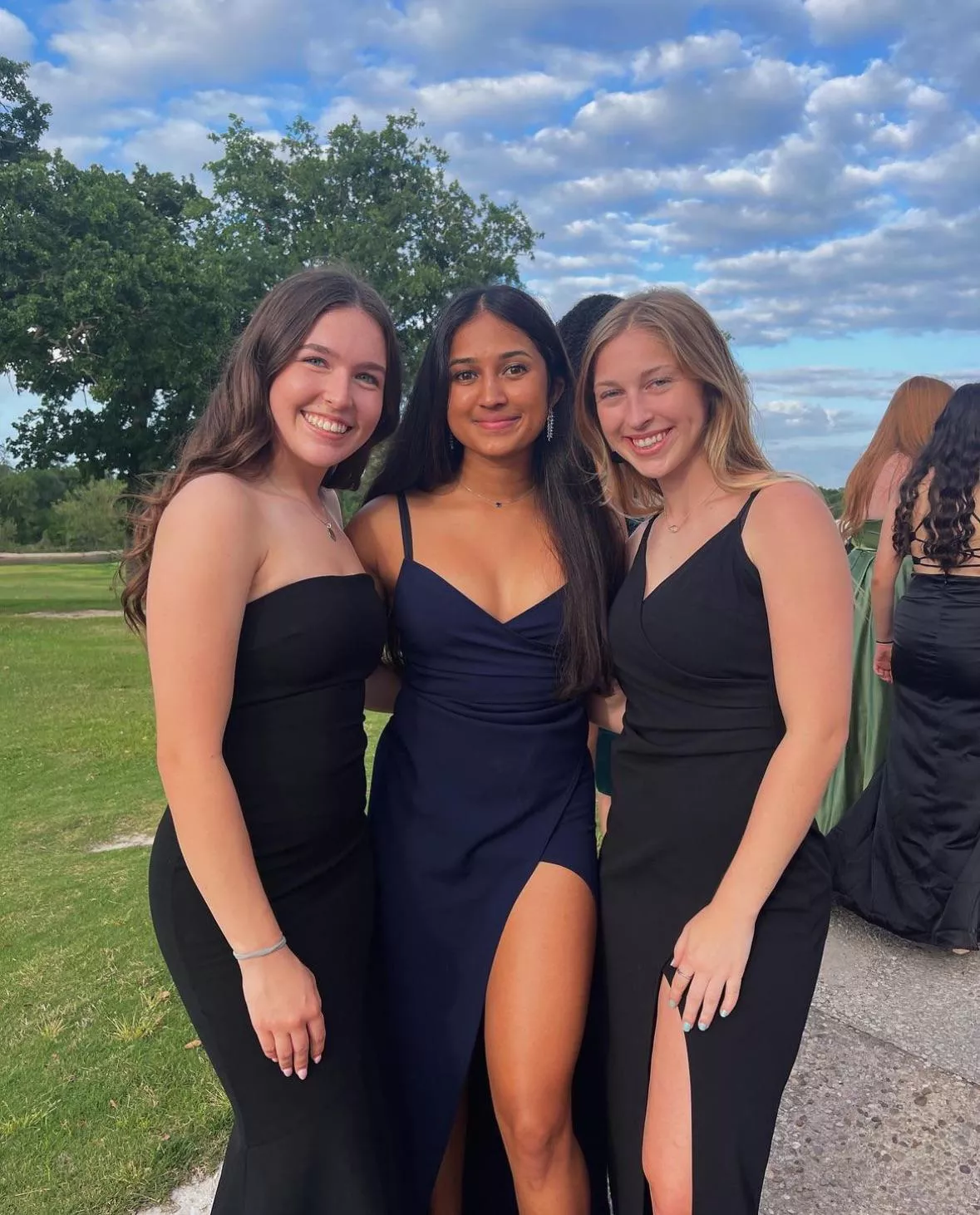 Rank these girls left to right