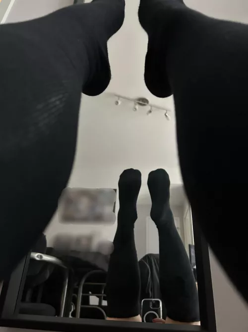 Thigh high Thursday 🔥 [F]