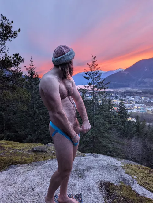 Warming up for a sunset fuck. What a way to start spring 