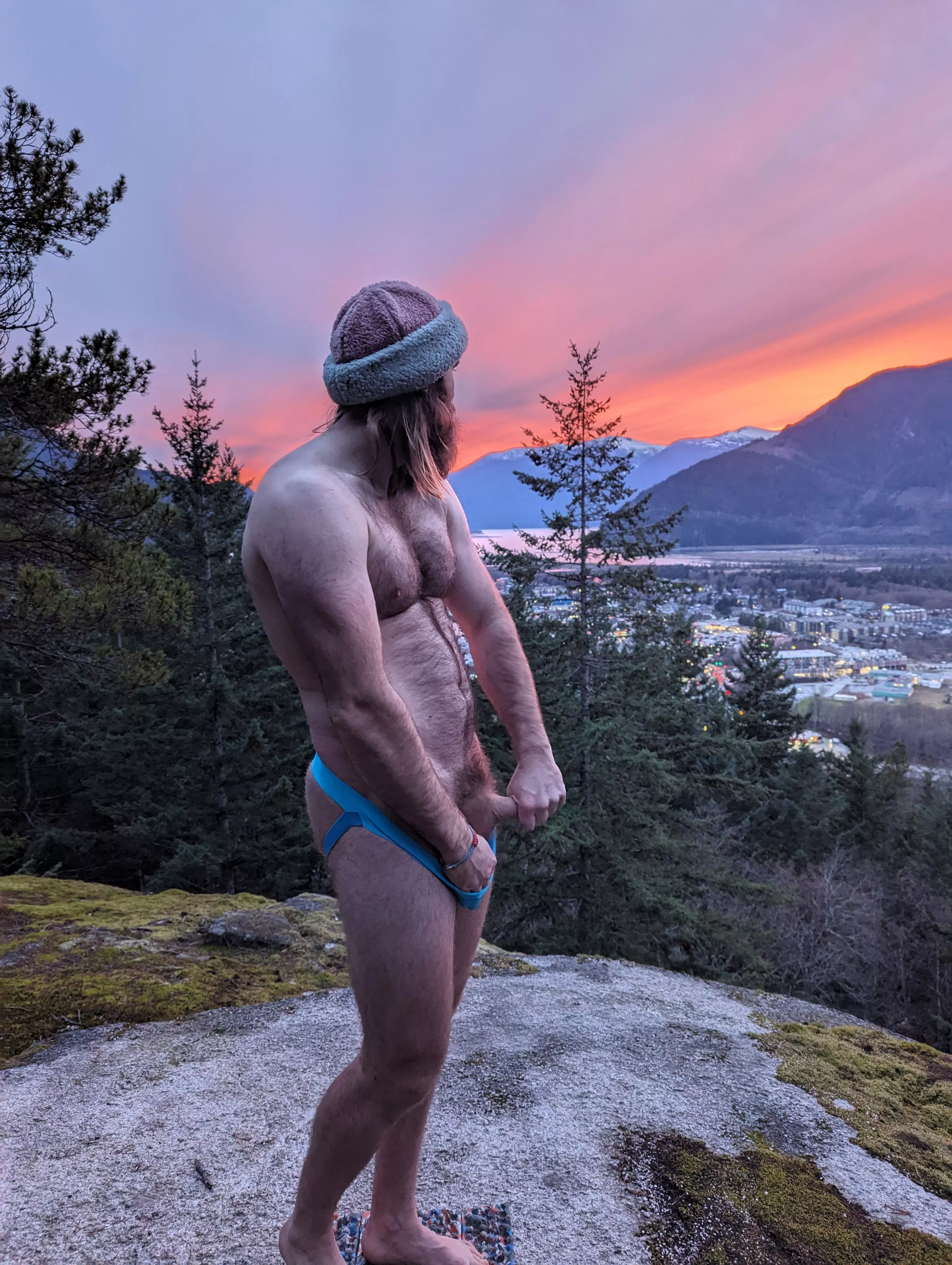 Warming up for a sunset fuck. What a way to start spring 