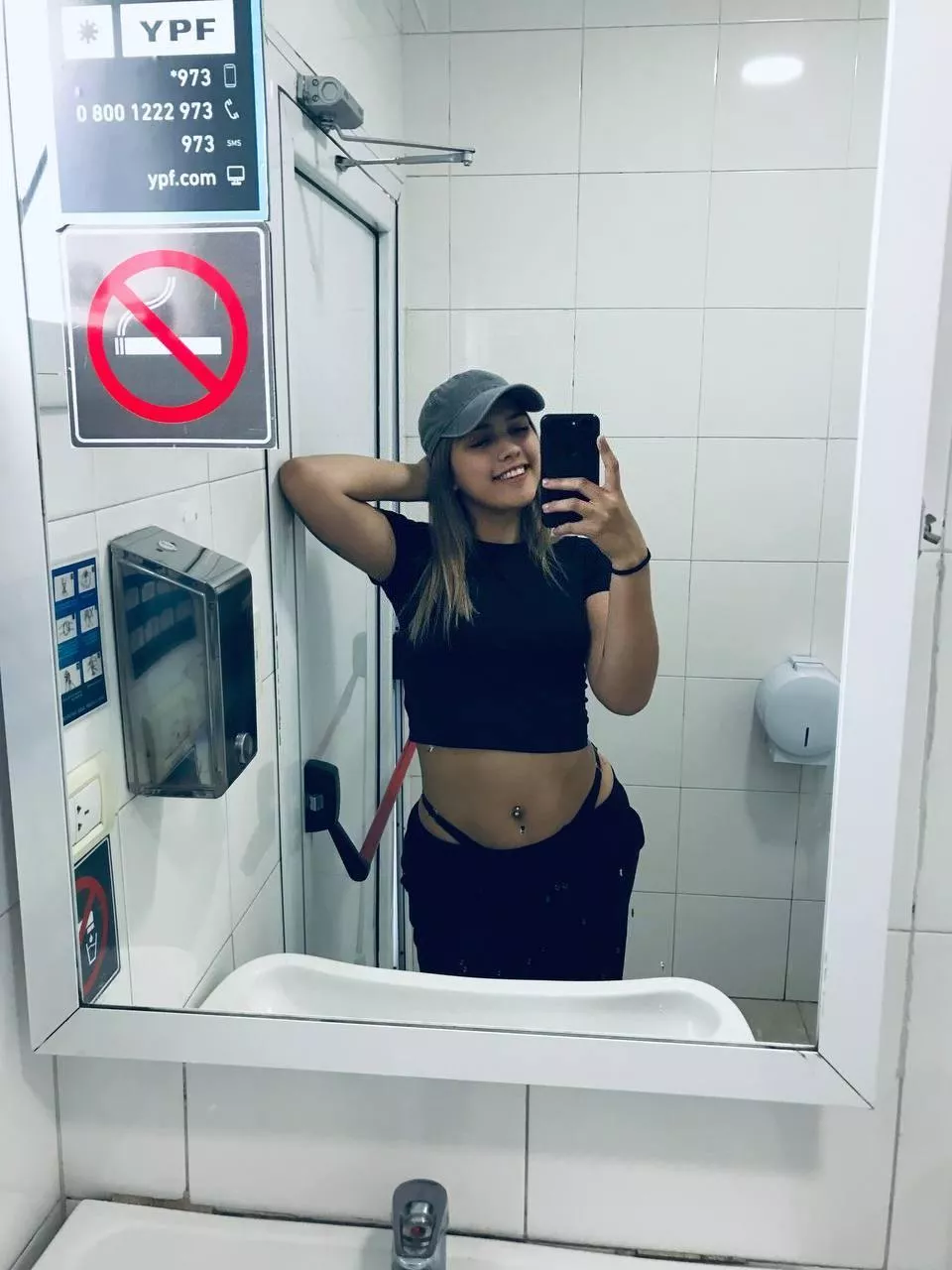 Are girls in crop top a turn on?