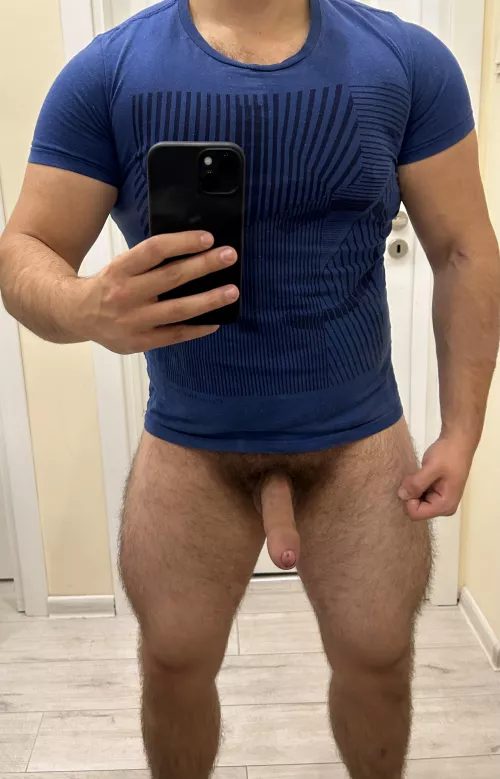 Can I hit it from the back 😩? [20]