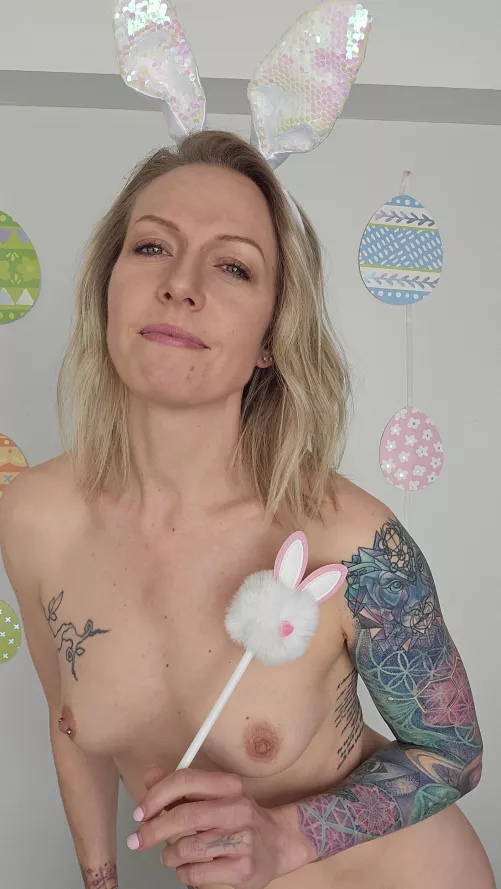 Easter bunny's naughty helper 