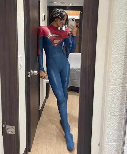 Would love to get Bi with someone for Sasha Calle