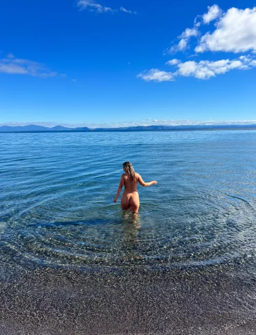 would you skinny dip w me