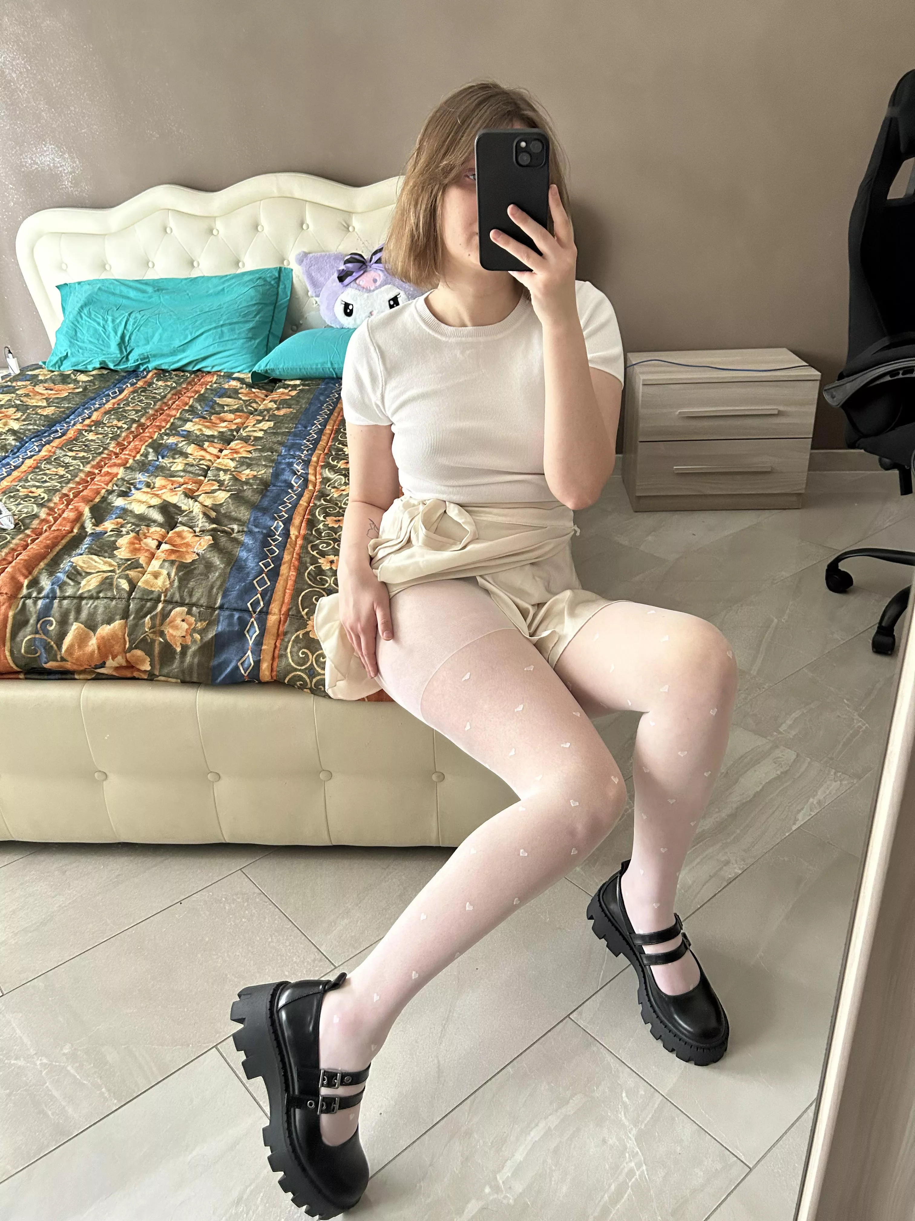 you just saw my nylons and start salivating like a pavlov’s dog