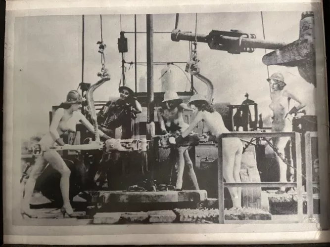 1950’s oilfield gals. 