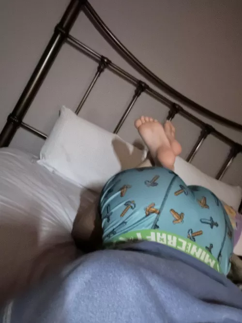 Do I look good in these? :3