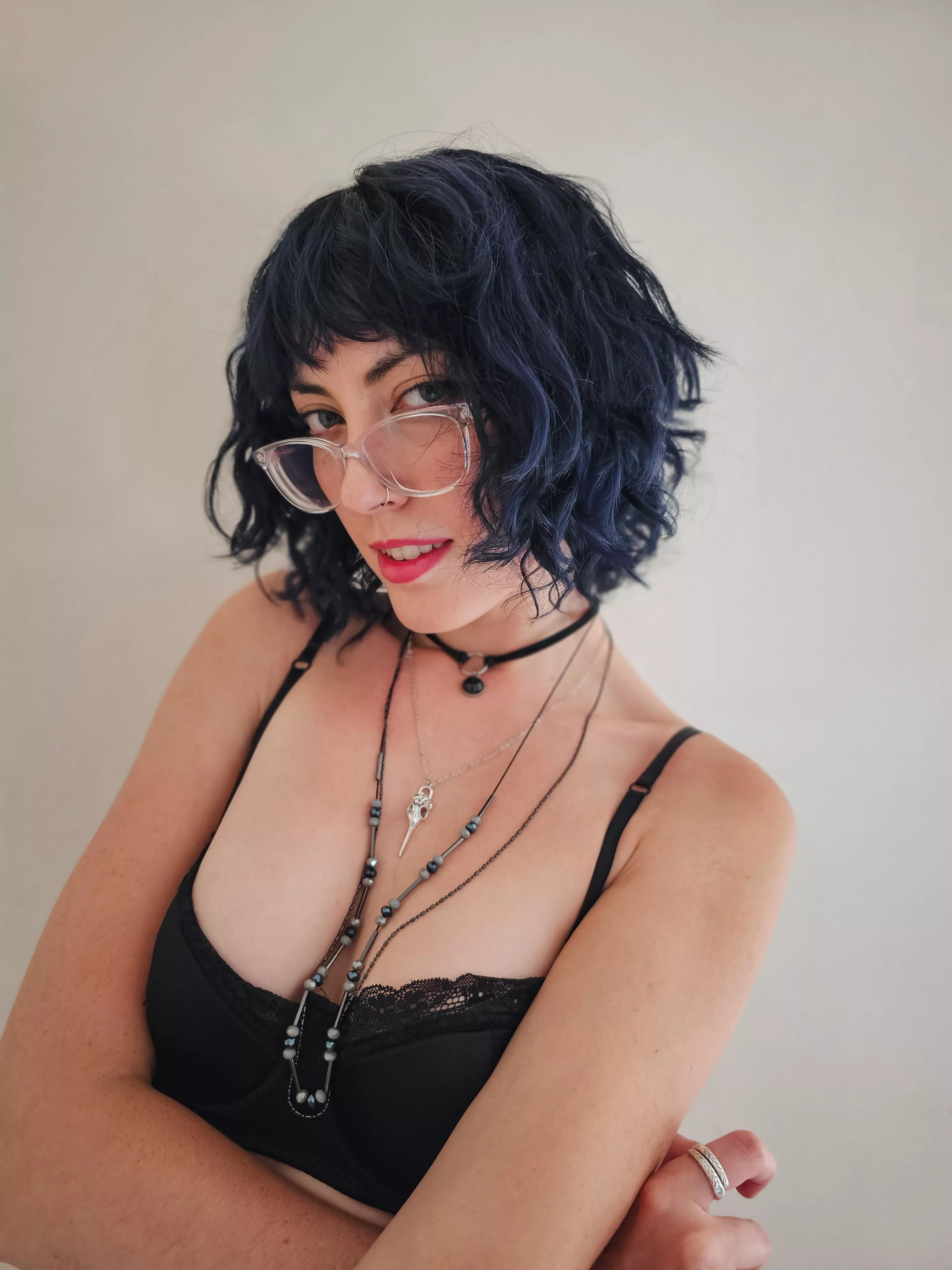 Dyed my har dark and I'm loving it 🥰 