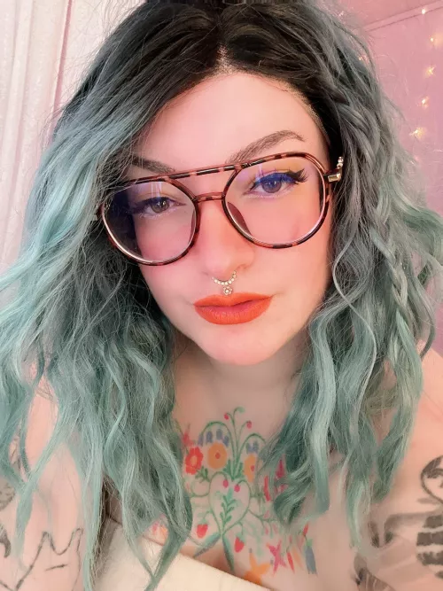 FETISHY ALT GIRL next door. Favorites include forced GAY, chastity, feminization, CEI, SPH. Available now for [sext][aud][rate][vid][dom][fet][cam][fan].