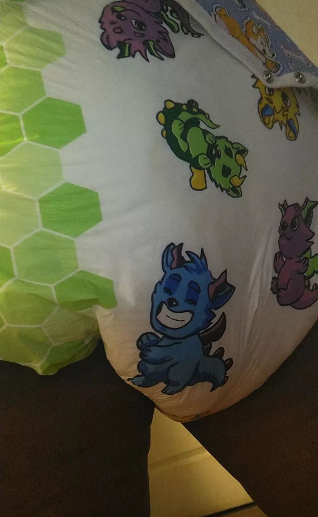 Had a stinky this morning yeeee it was so squishy 👀😳😳🩷💩💩