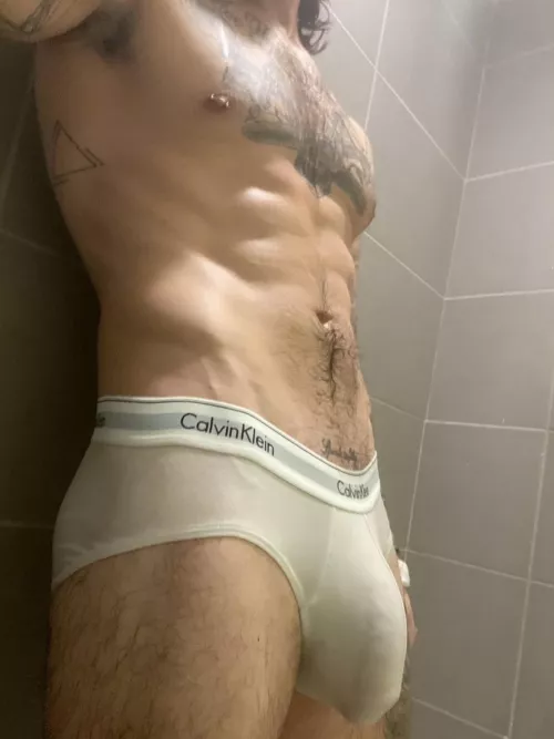 here for the wet t shirt contest