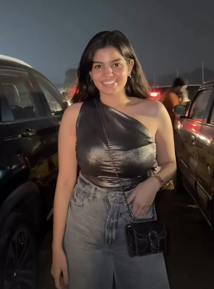 My friend flaunting her bra lines in a party...