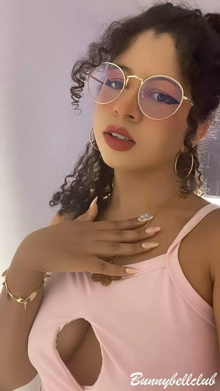 do you like curly girls?