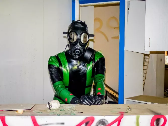 Don't hesitate to ask if you have any questions❓❓❓ or secrets to tell. 🤫🗣️

How may I serve you today? 🙇